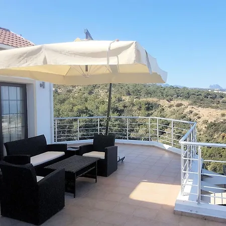 Luxurious Jasmine 4-bedroom Retreat With Private Pool Kharcha