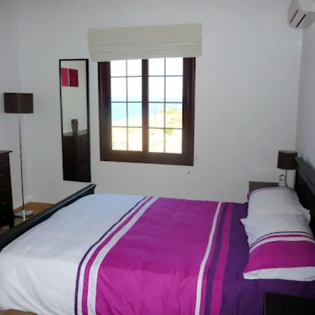 Luxurious Jasmine 4-bedroom Retreat With Private Pool Kharcha