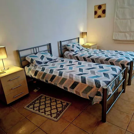 Luxurious Jasmine 4-bedroom Retreat With Private Pool *