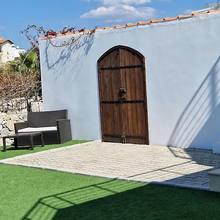 Luxurious Jasmine 4-bedroom Retreat With Private Pool فيلة Kharcha